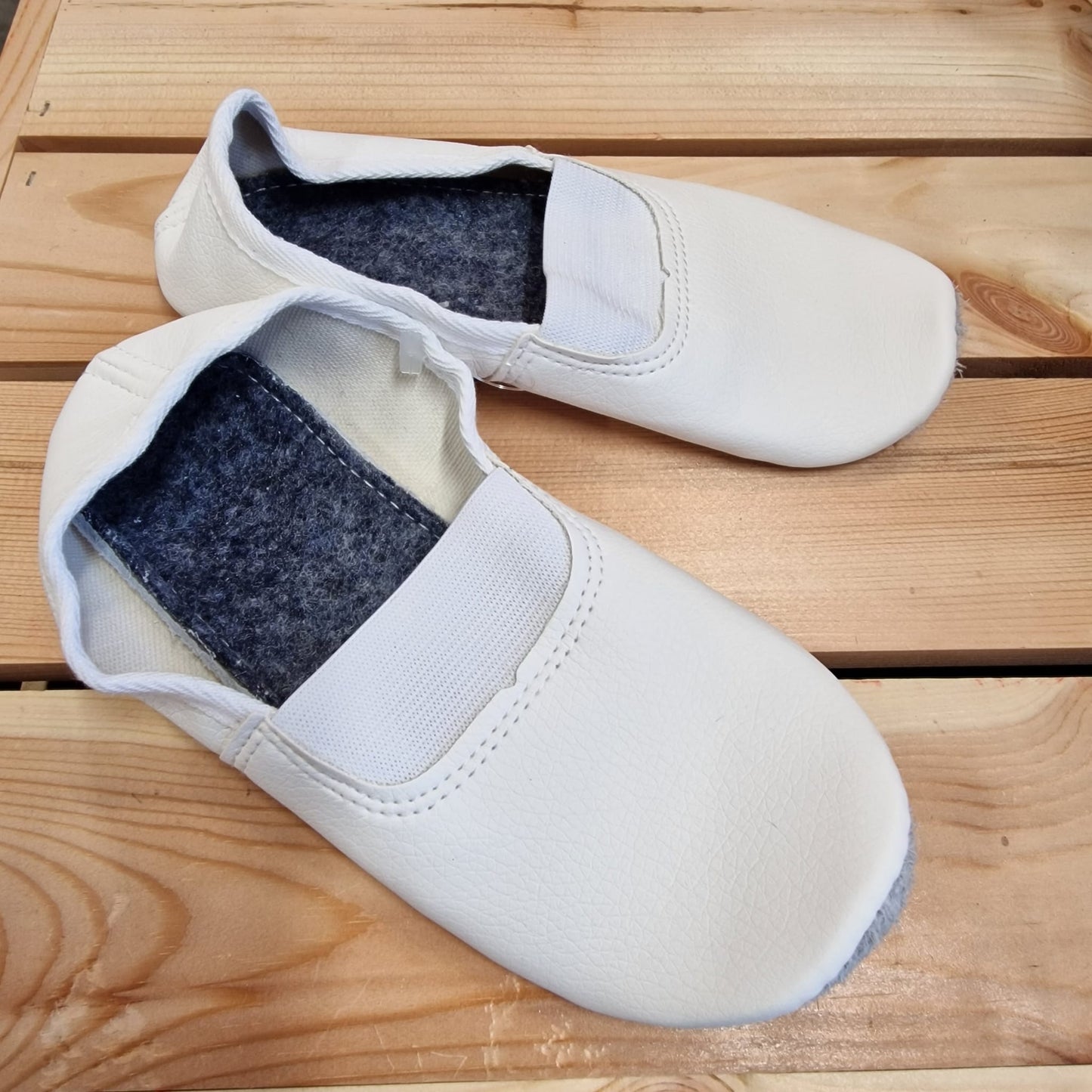 Deju čības (češkas), baltas vai melnas