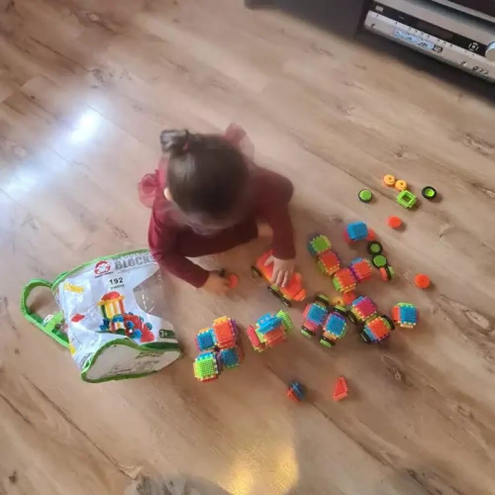 Ezīšu konstruktors maisā