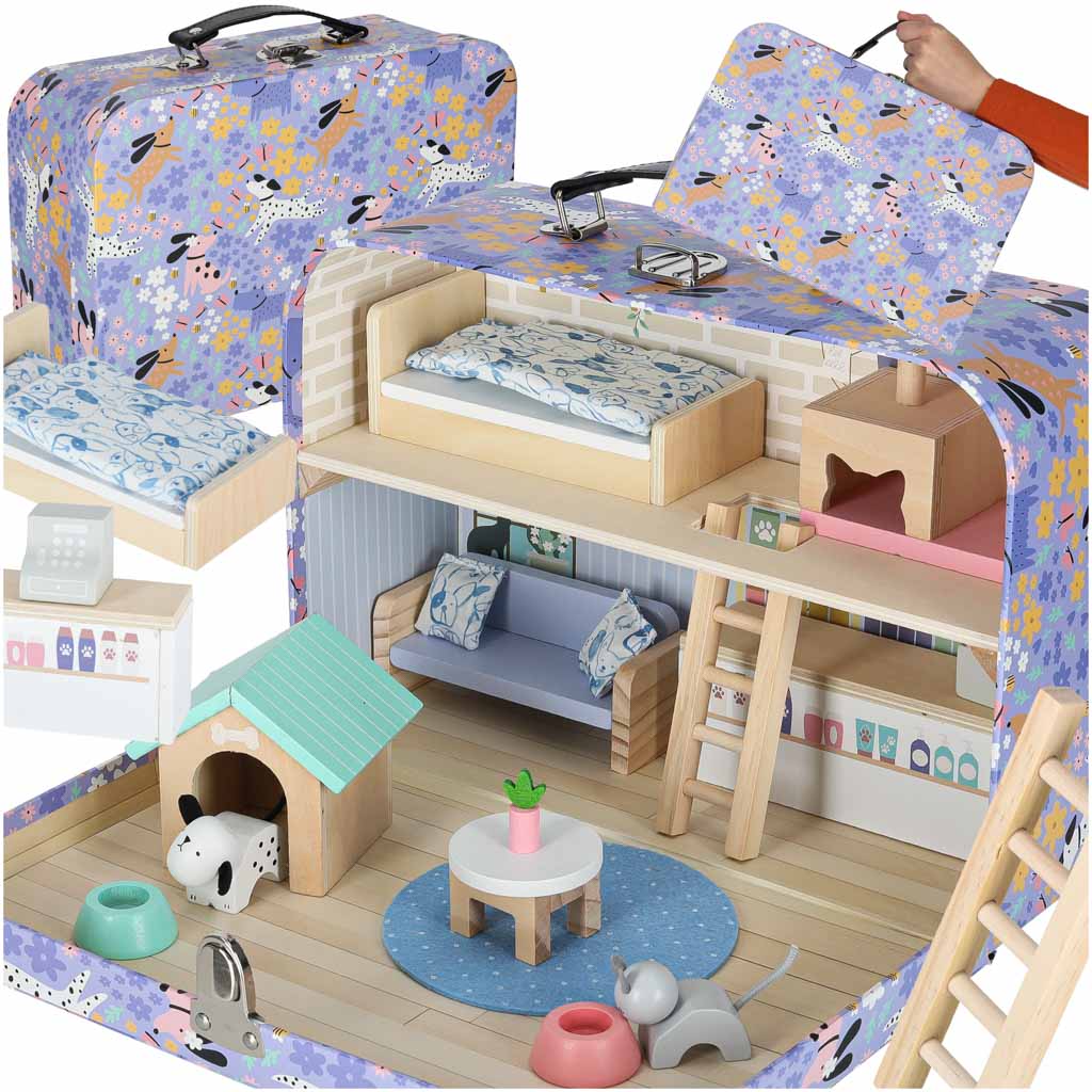 Leļļu māja "Dzīvnieku viesnīca" koferī