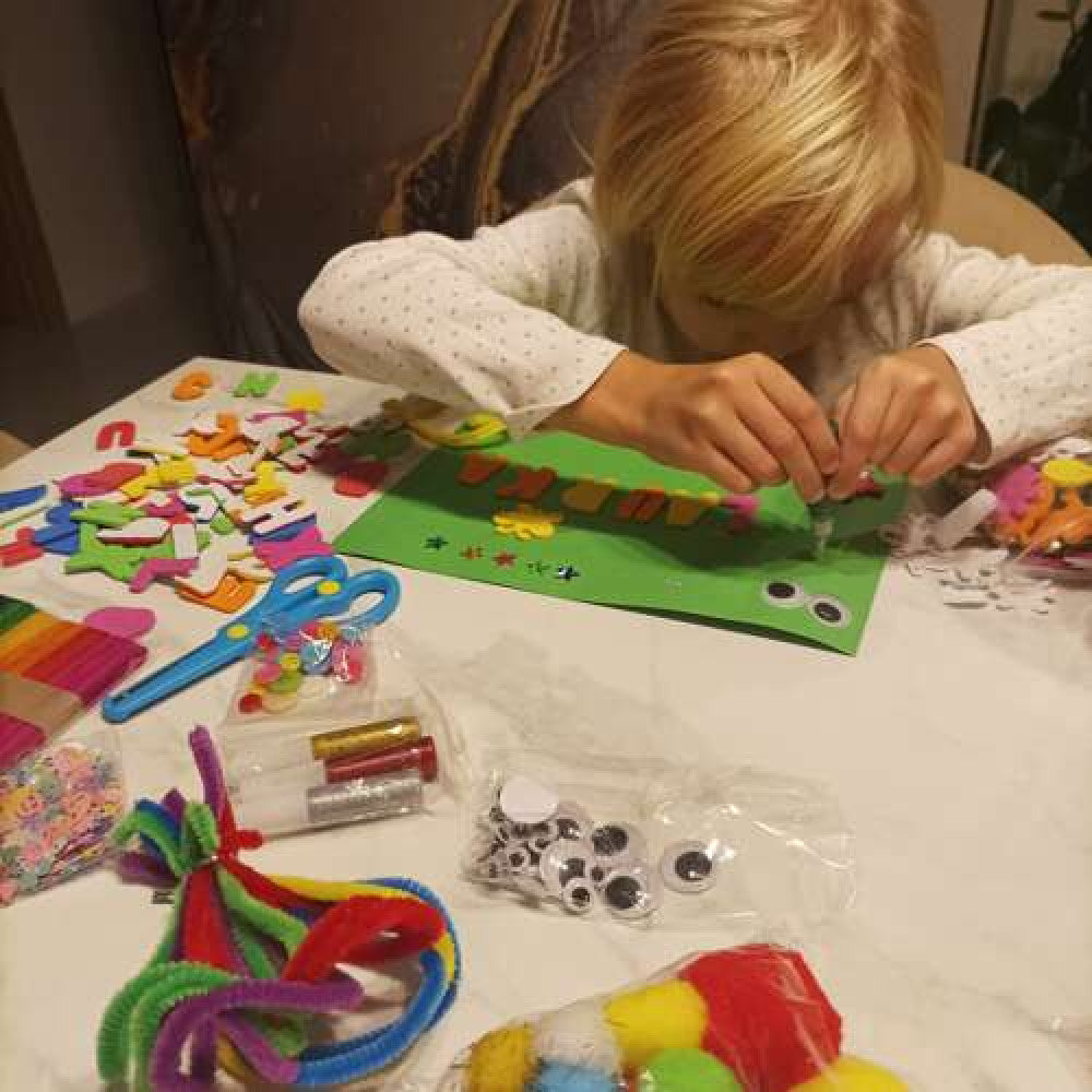 Rokdarbu materiālu komplekts burkā