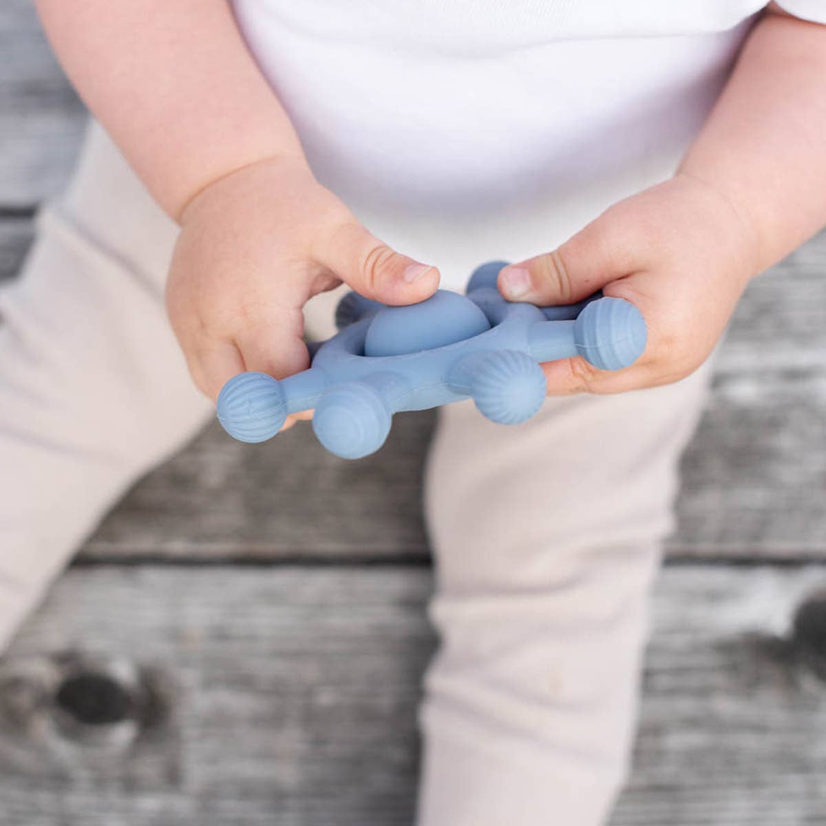 Silikona graužamā rotaļlieta, dūmakaini zila