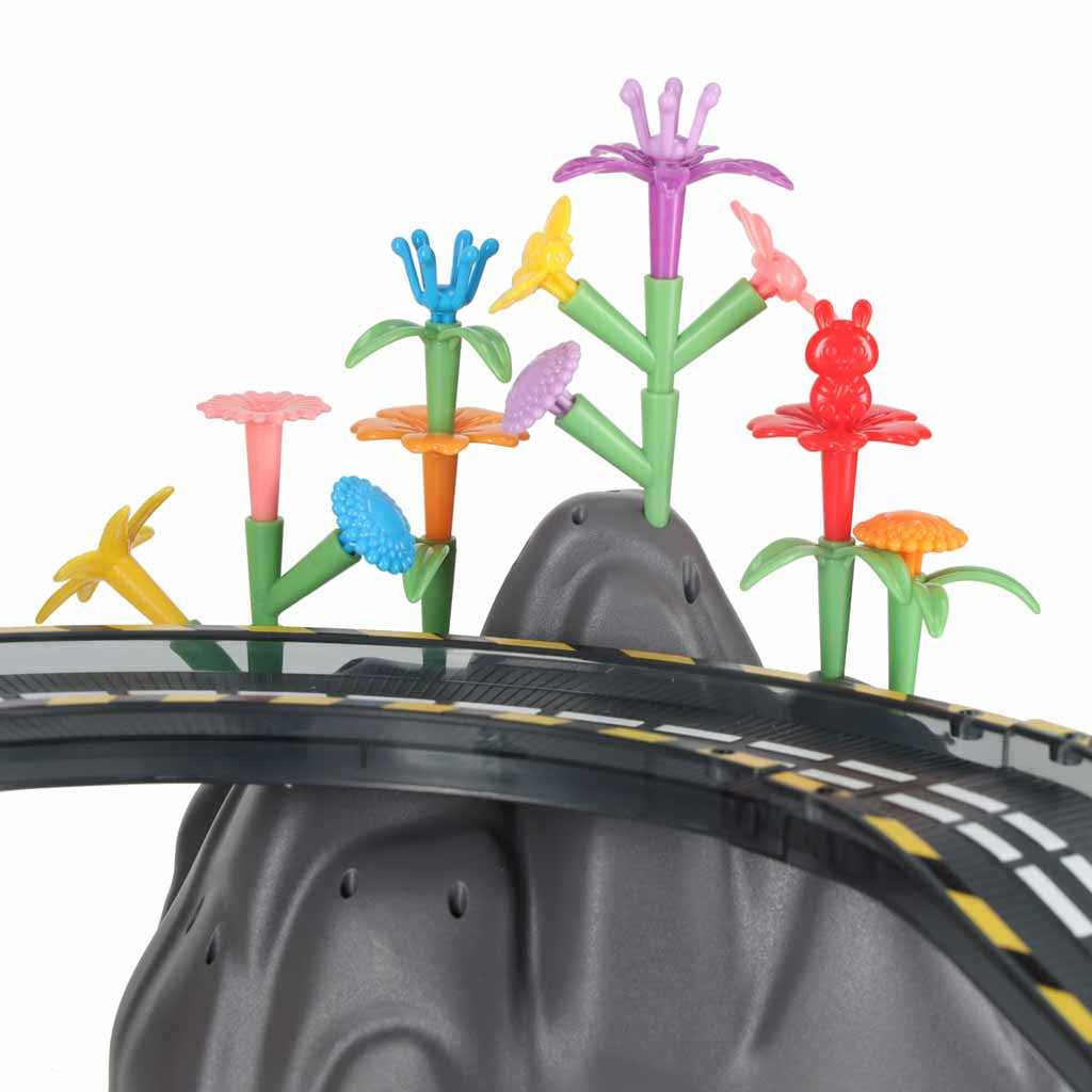 Magnētiskā trase ar 1 auto (153 det.) "Dinamiskais dārzs"