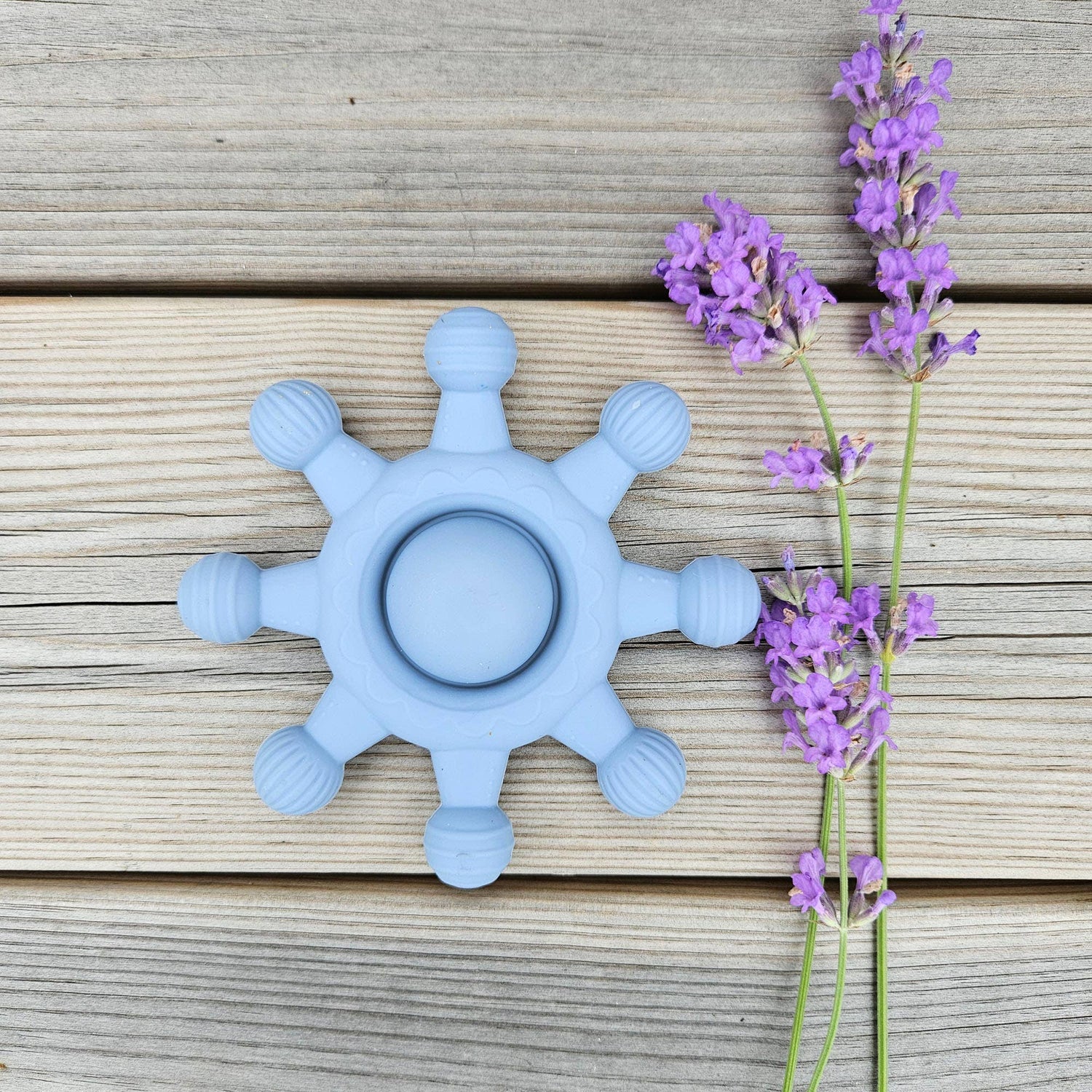 Silikona graužamā rotaļlieta, dūmakaini zila