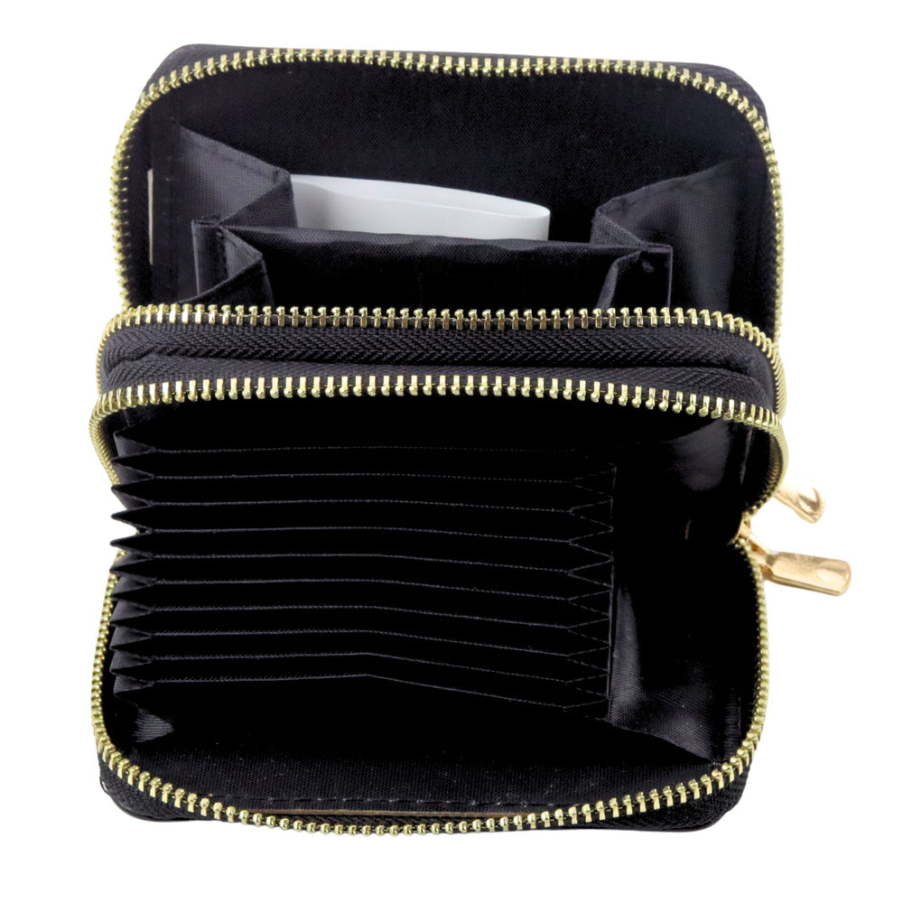 Maks ar diviem nodalījumiem, Kapibara, melns