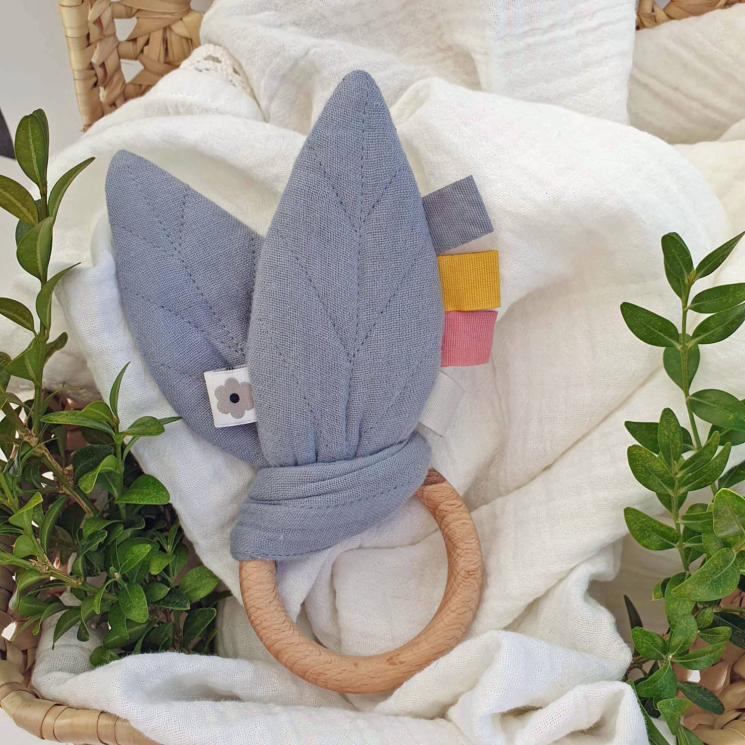 Muslina čaukstošā rotaļlieta zīdainim "Lapa", zila