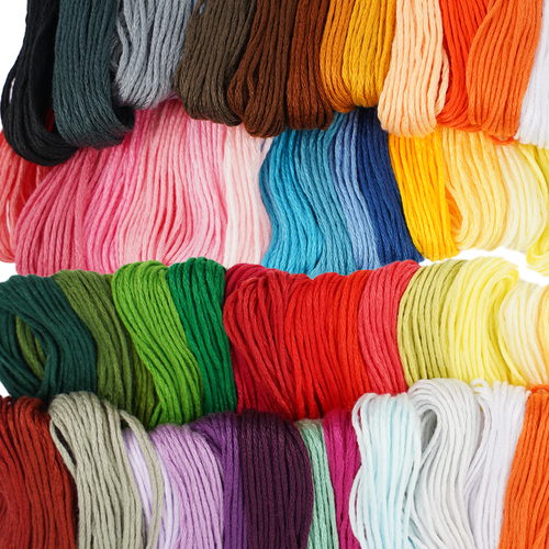 Mulinē izšūšanas diegu komplekts, 150 krāsas